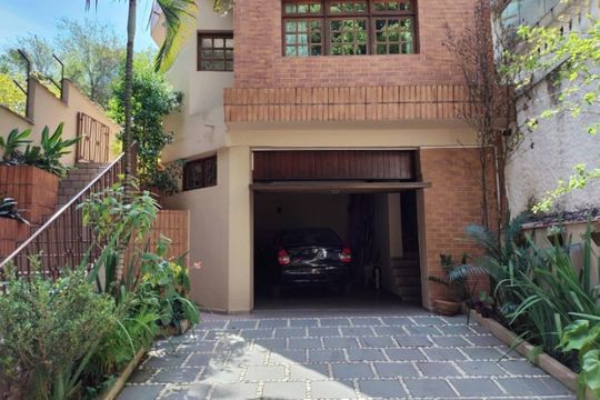 Área externa de casa à venda com 3 quartos, 187m² em Vila Mariana, São Paulo