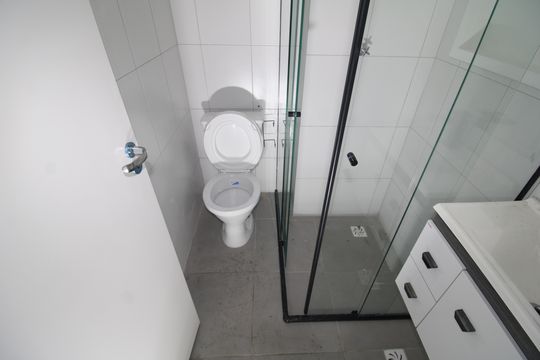 Banheiro de apartamento para alugar com 1 quarto, 37m² em Vila Dom Pedro Ii, São Paulo