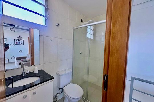 Banheiro social de apartamento à venda com 4 quartos, 140m² em Castelo, Belo Horizonte