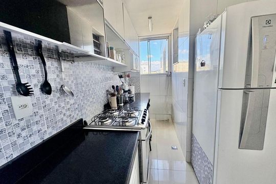 Cozinha de apartamento à venda com 4 quartos, 140m² em Castelo, Belo Horizonte