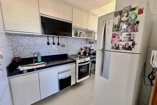 Cozinha de apartamento à venda com 4 quartos, 140m² em Castelo, Belo Horizonte