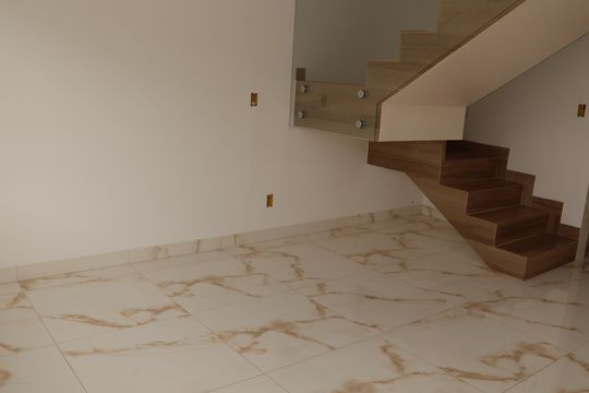 Casa à venda com 3 quartos, 87m² em Residencial Recanto do Bosque, Goiânia