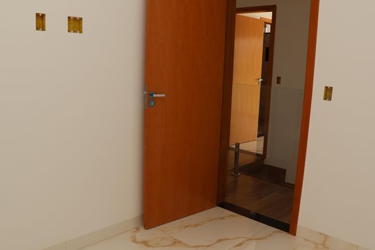 Casa à venda com 3 quartos, 87m² em Residencial Recanto do Bosque, Goiânia