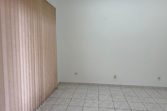 Sala de casa para alugar com 2 quartos, 130m² em Parque Colonial, São Paulo