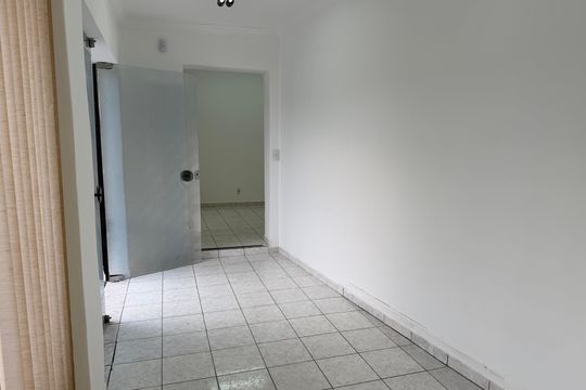 Sala de casa para alugar com 2 quartos, 130m² em Parque Colonial, São Paulo