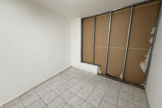 Quarto 1 de casa para alugar com 2 quartos, 130m² em Parque Colonial, São Paulo