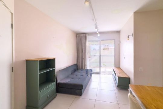 Apartamento à venda com 2 quartos, 65m² em Vila Alexandria, São Paulo