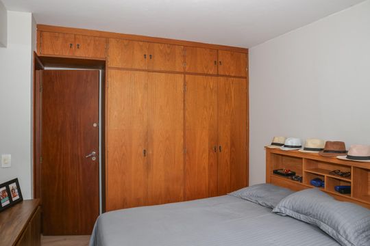 Quarto 1 de apartamento à venda com 2 quartos, 73m² em Perdizes, São Paulo