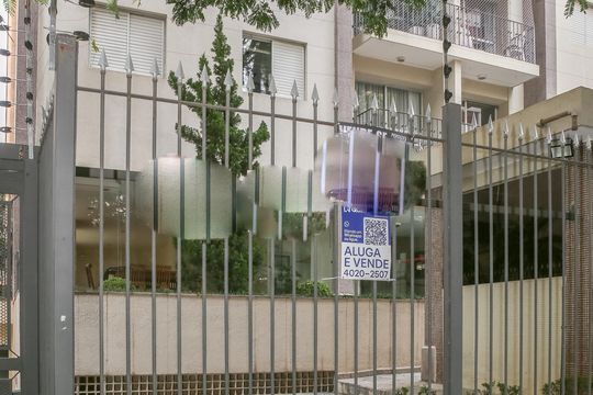 Fachada de apartamento à venda com 2 quartos, 73m² em Perdizes, São Paulo