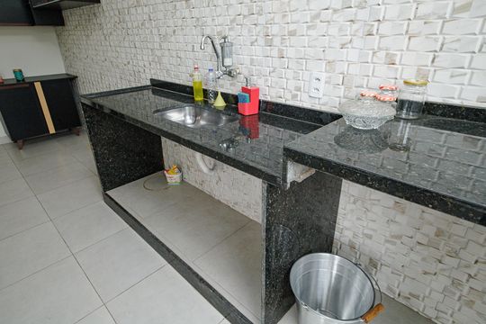 Cozinha de casa para alugar com 2 quartos, 100m² em Campo Grande, Rio de Janeiro