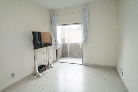 Sala de casa para alugar com 2 quartos, 100m² em Campo Grande, Rio de Janeiro