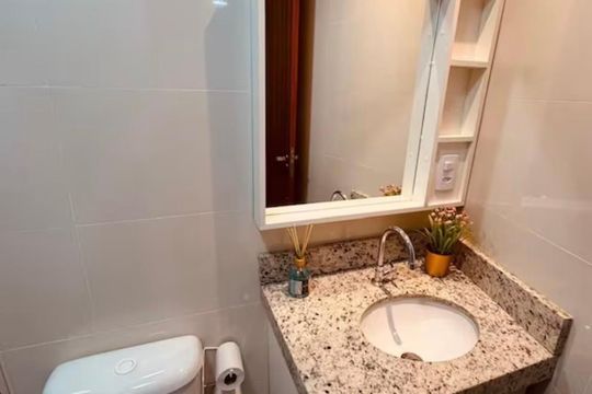 Banheiro social de apartamento para alugar com 2 quartos, 40m² em Centro, Rio de Janeiro