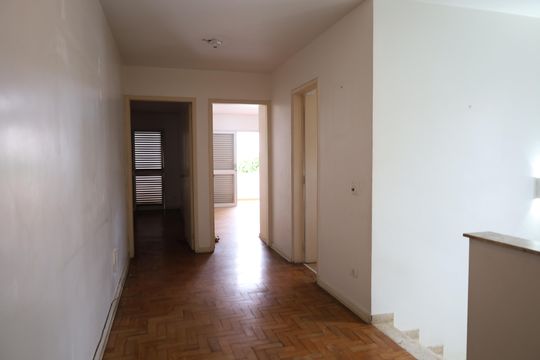 Corredor de casa à venda com 4 quartos, 418m² em Cidade Dutra, São Paulo