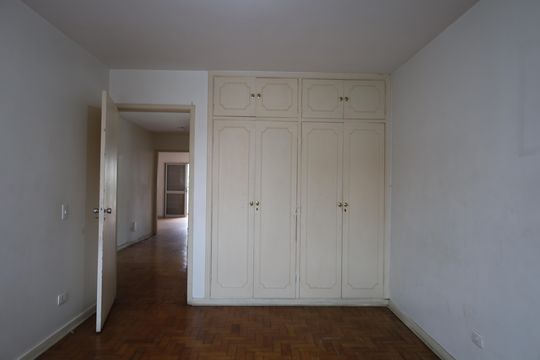 Quarto 2 de casa à venda com 4 quartos, 418m² em Cidade Dutra, São Paulo