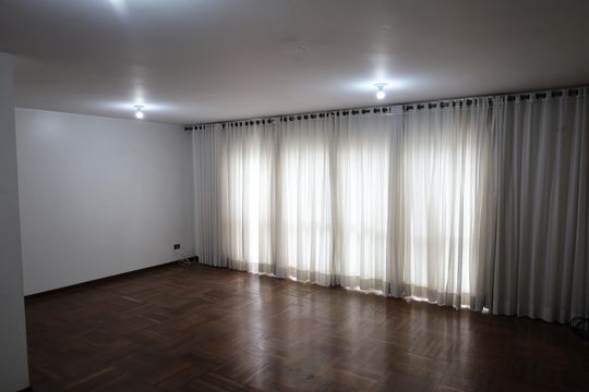 Casa à venda com 4 quartos, 418m² em Cidade Dutra, São Paulo