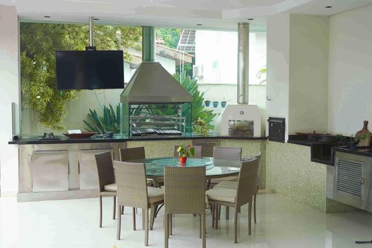 Área externa - Churrasqueira de casa de condomínio para alugar com 3 quartos, 950m² em Residencial Seis (alphaville), Santana de Parnaíba