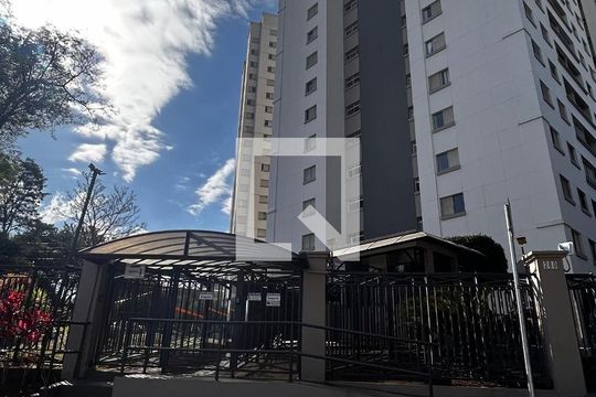 Fachada de apartamento à venda com 2 quartos, 64m² em Vila Isa, São Paulo