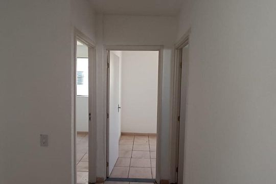 Corredor de apartamento para alugar com 2 quartos, 60m² em Ipiranga, Nova Iguaçu