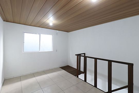 Quarto de casa para alugar com 1 quarto, 28m² em Mário Quintana, Porto Alegre