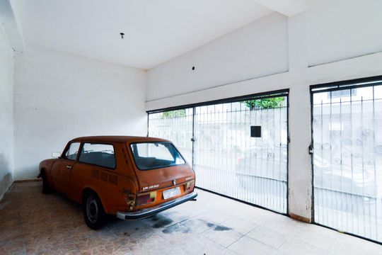 Garagem de casa à venda com 2 quartos, 160m² em Parque Santo Antonio, Guarulhos