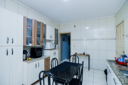 Cozinha de casa à venda com 2 quartos, 160m² em Parque Santo Antonio, Guarulhos