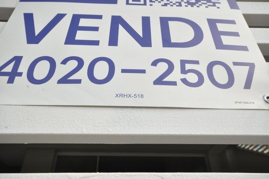 Placa de casa à venda com 4 quartos, 180m² em Vila Ede, São Paulo