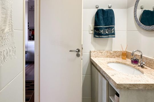 Banheiro Social de apartamento à venda com 2 quartos, 56m² em Planalto, São Bernardo do Campo