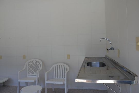 Cozinha de casa de condomínio à venda com 4 quartos, 200m² em Pendotiba, Niterói