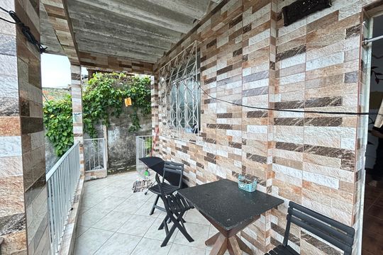 Varanda de casa à venda com 4 quartos, 136m² em Tomás Coelho, Rio de Janeiro