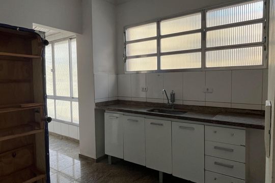 Cozinha de apartamento para alugar com 3 quartos, 150m² em José Menino, Santos