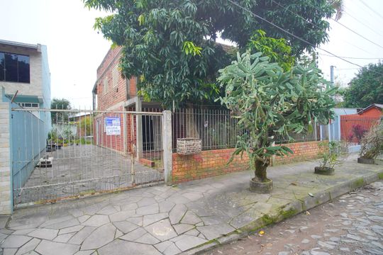 Fachada de casa para alugar com 2 quartos, 200m² em Santos Dumont, São Leopoldo