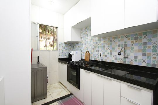 Cozinha de apartamento à venda com 2 quartos, 54m² em Nova Gameleira, Belo Horizonte