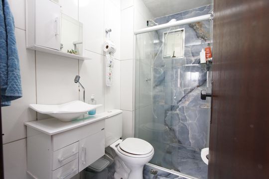 Banheiro Social de apartamento à venda com 2 quartos, 54m² em Nova Gameleira, Belo Horizonte