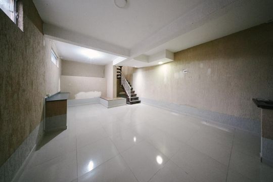 Quarto de Serviço de casa de condomínio à venda com 3 quartos, 88m² em Vila Araguaia, São Paulo