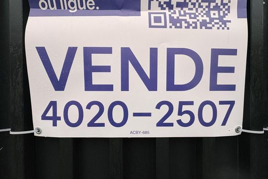 Plaquinha de casa de condomínio à venda com 3 quartos, 88m² em Vila Araguaia, São Paulo