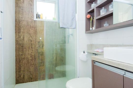 Banheiro de apartamento para alugar com 2 quartos, 54m² em Macedo, Guarulhos