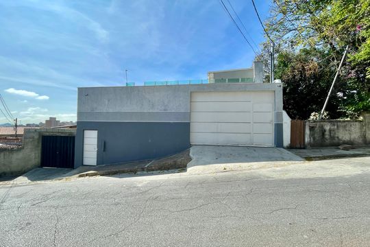 Kitnet/Studio para alugar com 1 quarto, 25m² em Santa Efigênia, Belo Horizonte