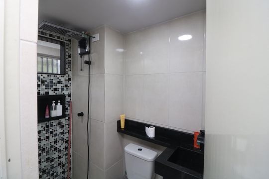 Banheiro de apartamento para alugar com 1 quarto, 41m² em Vila Antonieta, São Paulo