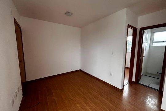 Sala de apartamento para alugar com 2 quartos, 45m² em Jansen, Gravataí