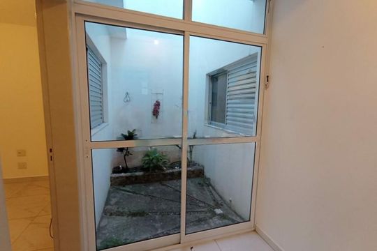 Casa à venda com 4 quartos, 250m² em Jardim Sabara, São Paulo