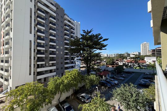 Sala - Varanda  de apartamento à venda com 2 quartos, 58m² em Jacarepaguá, Rio de Janeiro