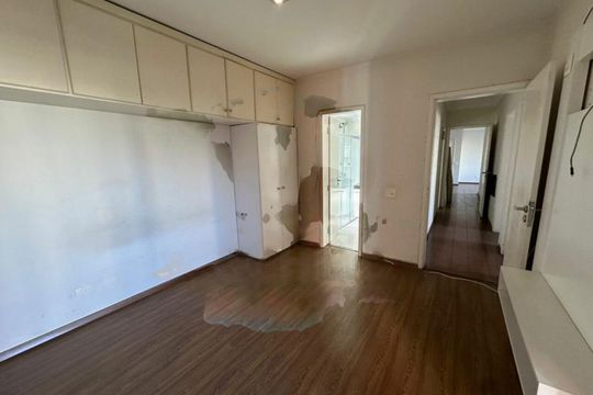 Apartamento à venda com 4 quartos, 158m² em Vila Sofia, São Paulo
