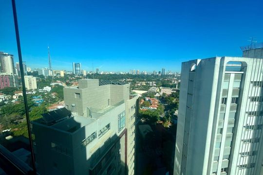 Varanda vista de apartamento à venda com 4 quartos, 201m² em Higienópolis, São Paulo