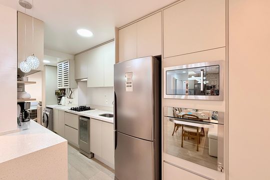 Cozinha  de apartamento à venda com 2 quartos, 64m² em Jardim Caravelas, São Paulo
