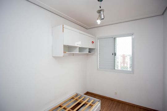 Quarto 2 de apartamento para alugar com 2 quartos, 56m² em Centro, Diadema