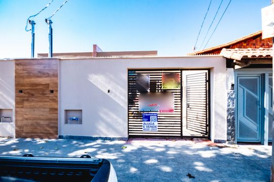 Casa à venda com 3 quartos, 110m² em Rio Branco, Belo Horizonte