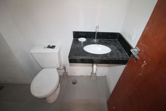 Banheiro de apartamento para alugar com 2 quartos, 32m² em Jardim Primavera, São Paulo