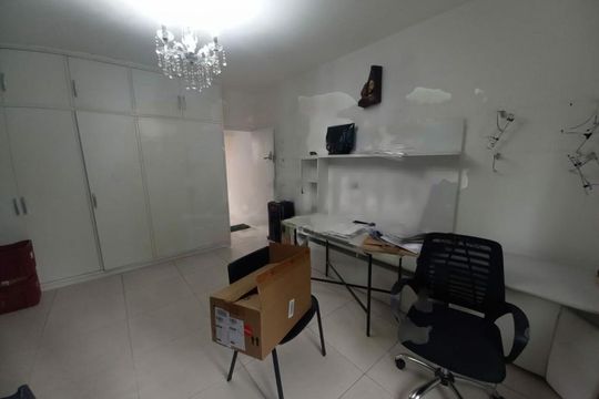 Casa à venda com 2 quartos, 96m² em Jardim Arpoador, São Paulo