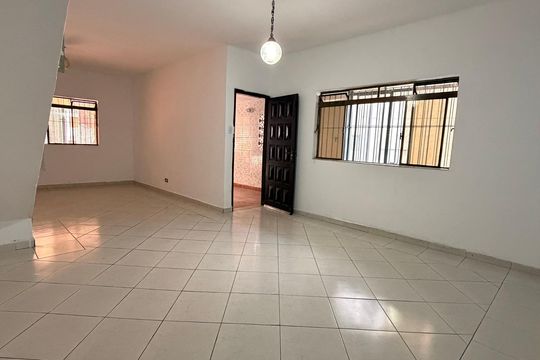 Casa à venda com 3 quartos, 140m² em Vila Oratorio, São Paulo
