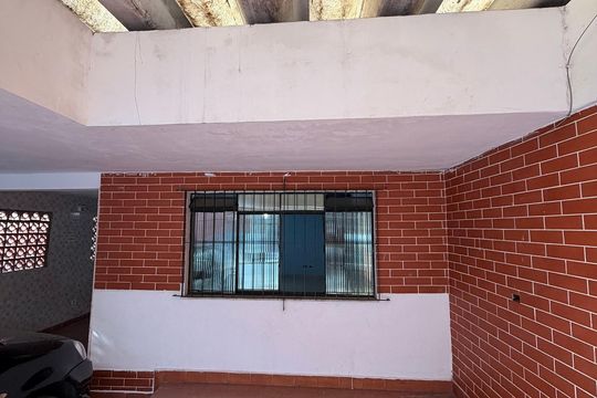 Garagem de casa à venda com 3 quartos, 140m² em Vila Oratorio, São Paulo